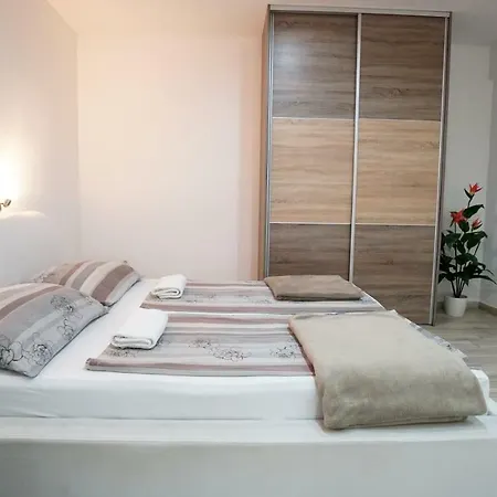 Lulic Apartmán Zadar