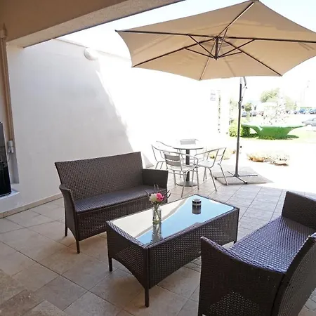 Apartman Lulic Zára